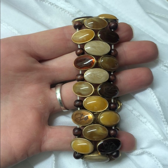 Multi colored bracelet. - Picture 2 of 2